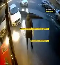 Beylikdüzü'nde İnanılmaz Olay: Araç Fırının Merdivenlerinden İndi!