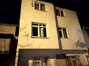 Ataşehir'de Binaya Silahlı Saldırı!