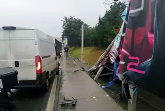 Bahçelievler'de İETT Otobüsü Kazası: Trafik Durdu