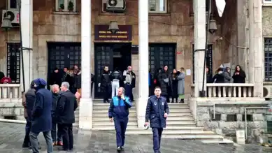 Beyoğlu Vergi Dairesi'nde Küçük Yangın