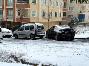Büyükçekmece'de Kar Yağışı Kazalara Neden Oldu!