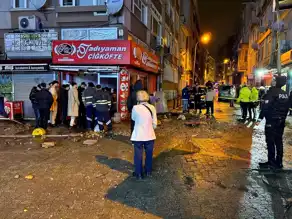 Kadıköy'de Su Şebekesi Patlaması: Bina Tahliye Edildi