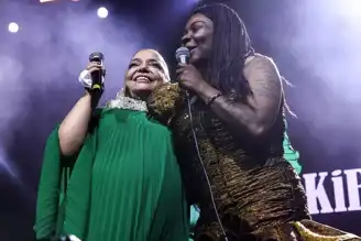 Kibariye ve Buika'dan Unutulmaz Konser! "Sevdam Ağlıyor"