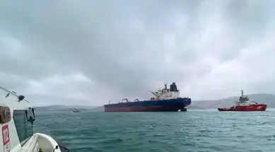 İstanbul Boğazı'nda Tanker Arızası: Trafik Durdu!