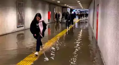 Fatih'te Metro Alt Geçidi Sular Altında Kaldı!