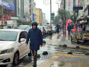 İstanbul'da Kar Yağışı Hayatın Akışını Etkiliyor