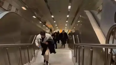 İstanbul M4 Metro Hattında Elektrik Kesintisi: Seferler Aksadı