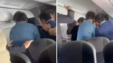 Uçakta Panik: Çıkış Kapısı Olayı!