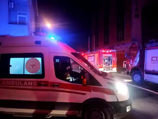 Ataşehir Otelinde Yangın: 5 Yaralı