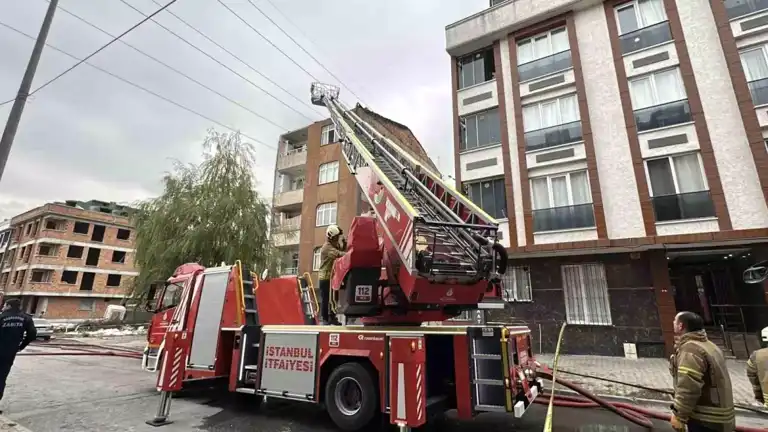 Şehrin Kalbinde Çatı Katı Yangını