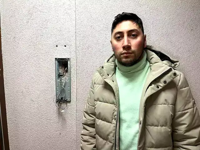Küçükçekmece'de Diyafon Hırsızlığı: Güvenlik Kamerası Kayıtları Ortaya Çıktı!