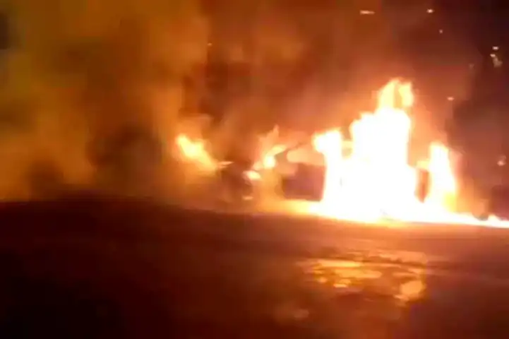 Üsküdar'da Otomobilde Yangın!