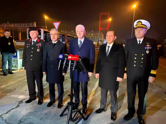 Vali Gül, Polisleri Ziyaret Etti