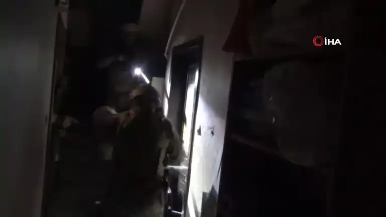 İstanbul'da Terör Operasyonu: 14 Gözaltı