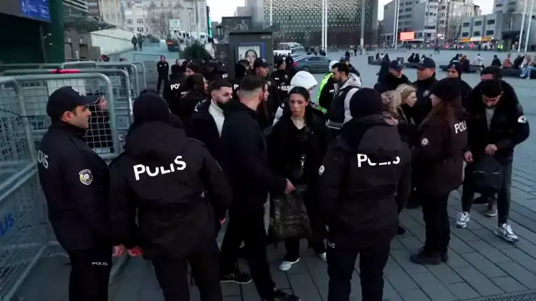 İstanbul'da Yılbaşı Gecesi Denetimleri: 150 Gözaltı